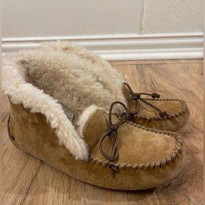 UGG Alena Moccasin Suede Slippers Camel Women Size 6